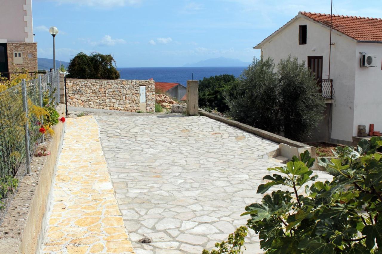 Apartments And Rooms With Parking Space Zavala, Hvar - 128 Jelsa  Exterior foto