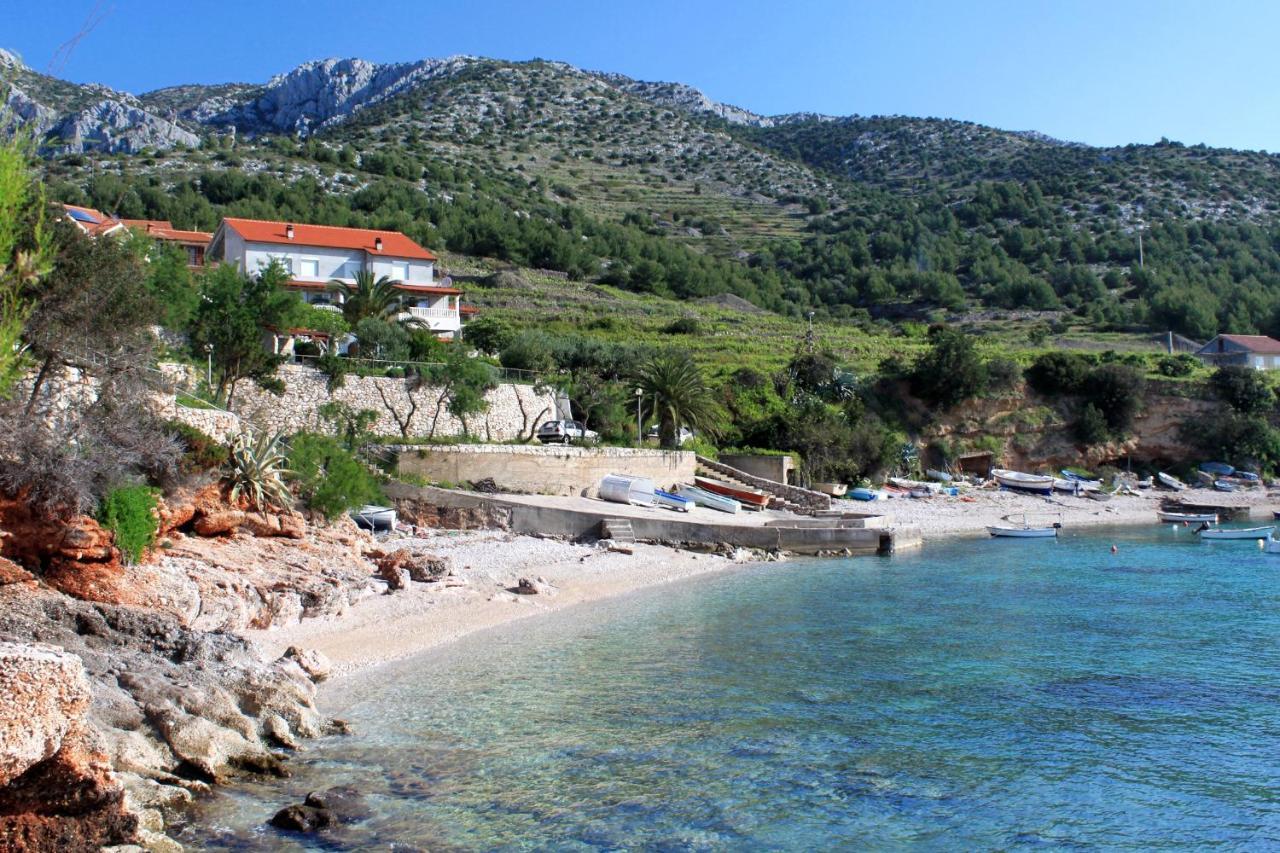 Apartments And Rooms With Parking Space Zavala, Hvar - 128 Jelsa  Exterior foto