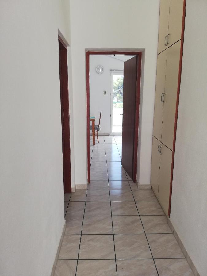 Apartments And Rooms With Parking Space Zavala, Hvar - 128 Jelsa  Exterior foto