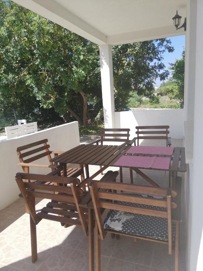 Apartments And Rooms With Parking Space Zavala, Hvar - 128 Jelsa  Exterior foto