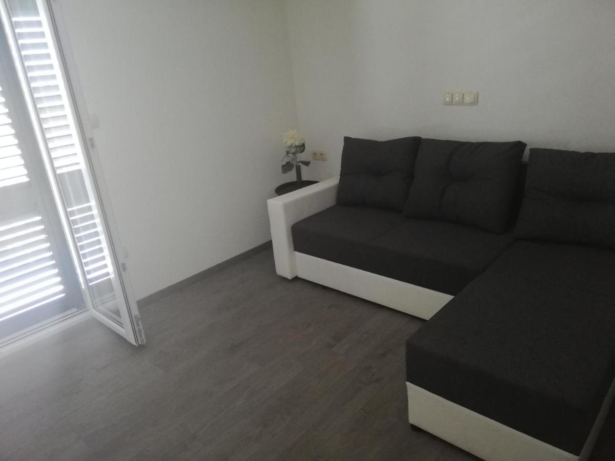 Apartments And Rooms With Parking Space Zavala, Hvar - 128 Jelsa  Exterior foto