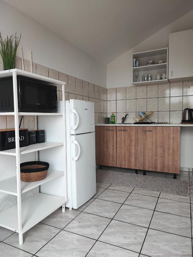Apartments And Rooms With Parking Space Zavala, Hvar - 128 Jelsa  Exterior foto